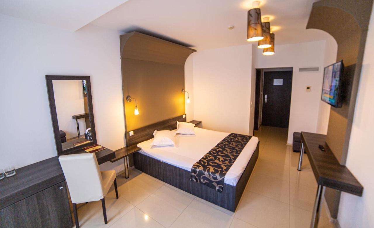 Hotel 2D Resort And Spa Neptun Luaran gambar